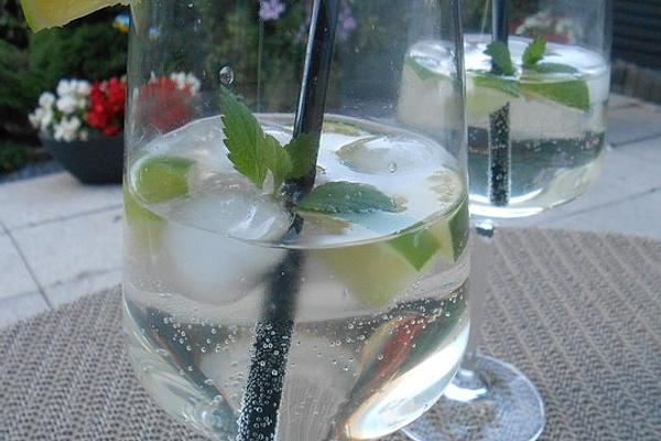 Elderflower and Rosewater Spritzer