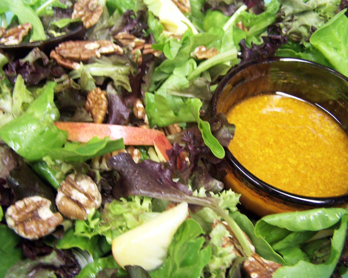 Apple-Walnut Mixed Greens Salad with Honey-Balsamic Dressing