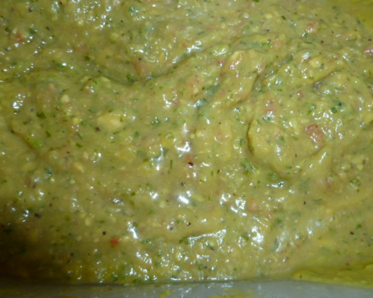 Mango-Lime Guacamole with Spicy Drizzle