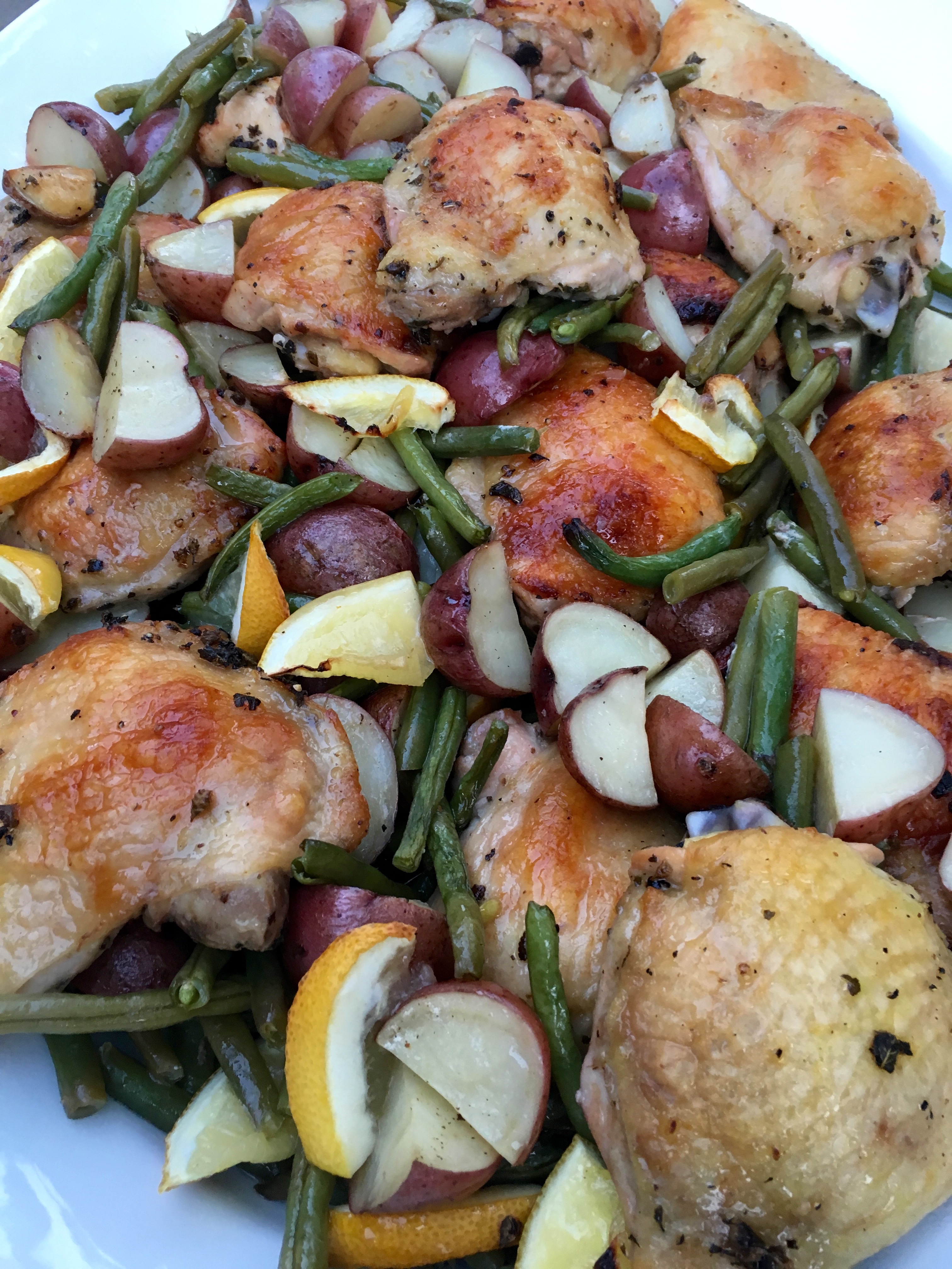 One-Pan Lemon and Thyme Chicken with Potatoes and Green Beans