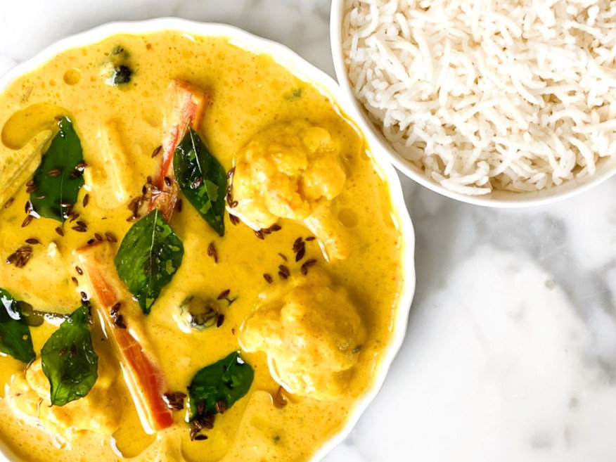 Tangy Yogurt Curry with Gram Flour