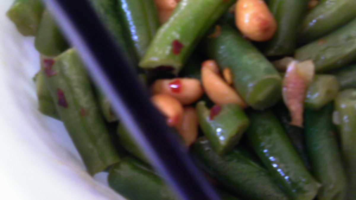 Szechuan-Glazed Green Beans with Garlic