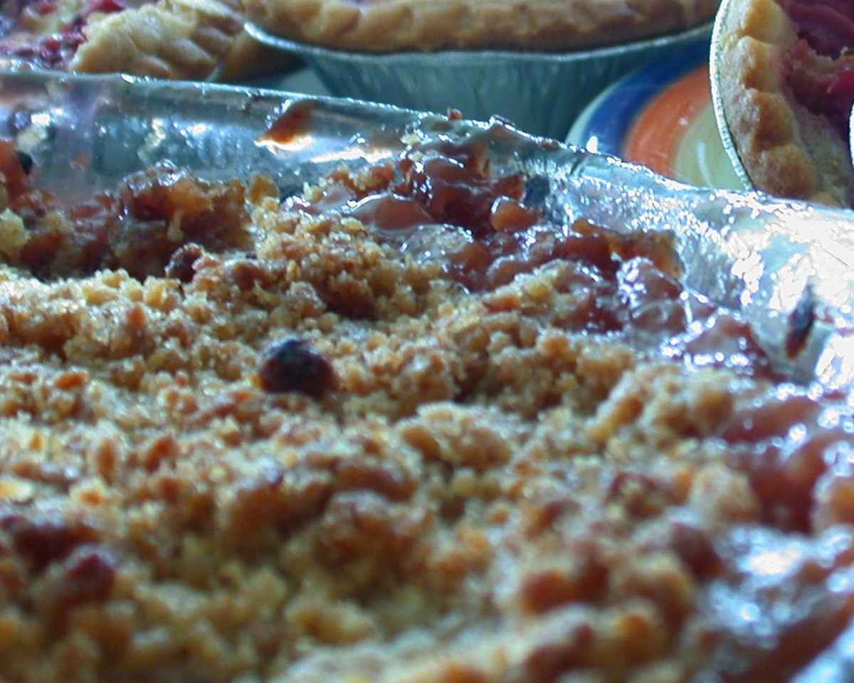Rhubarb-Apple Oat Crumble with Maple Glaze