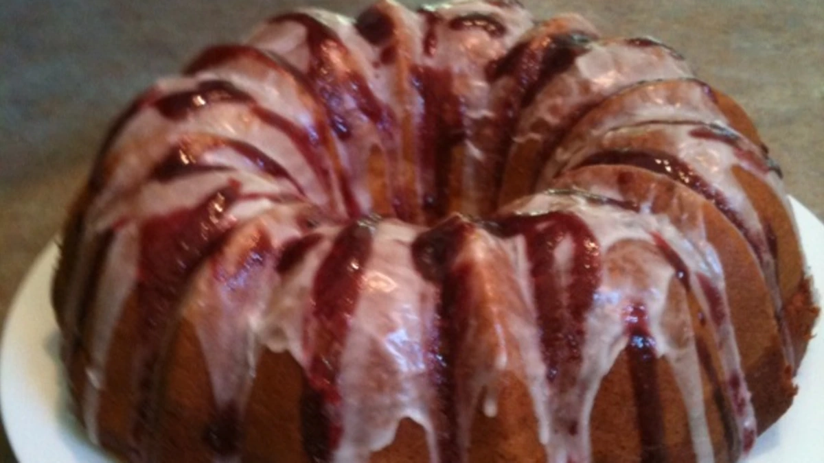 Ruffled Buttercream Cake with Raspberry Swirl