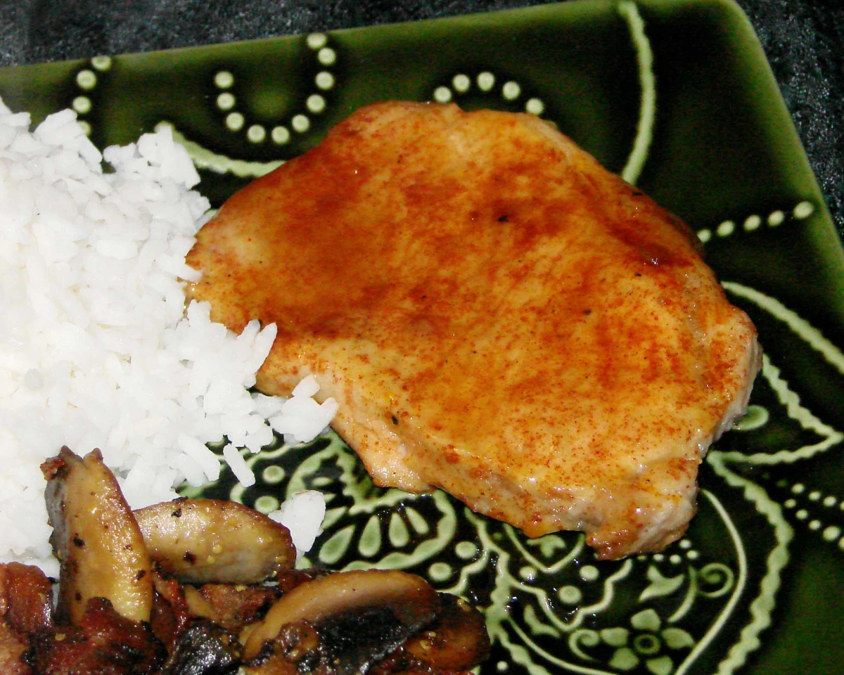 Coffee-Rubbed Pork Chops with Maple Glaze