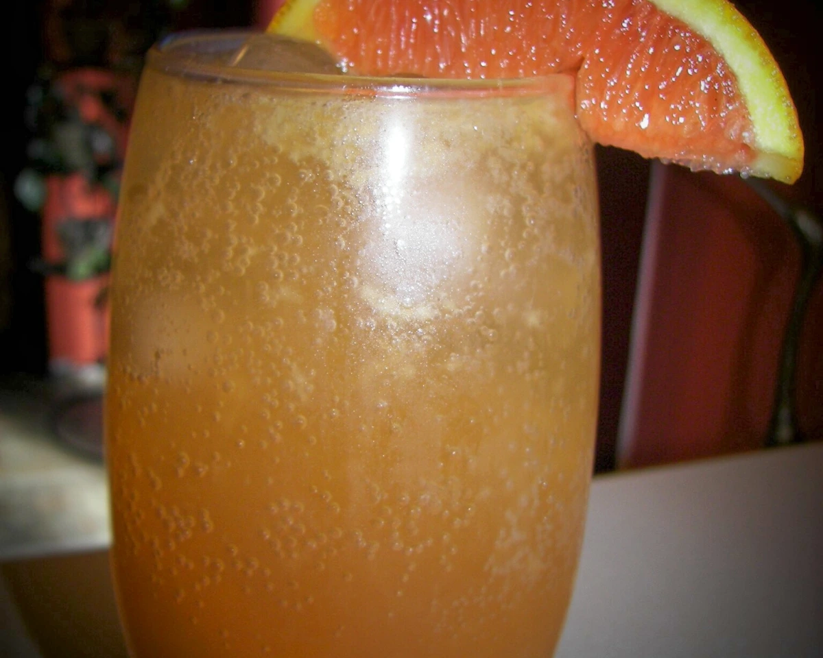 Pineapple-Ginger Tropical Punch Cocktail