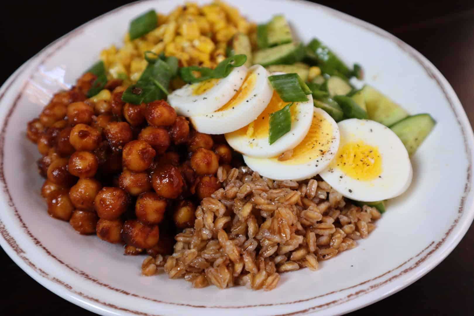 Harissa-Spiced Chickpea and Vegetable Grain Bowl
