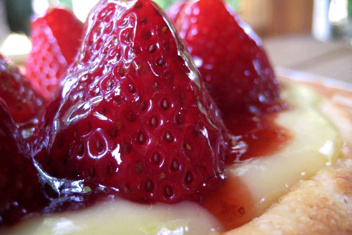 Snowflake-Infused Lemon Curd Tart
