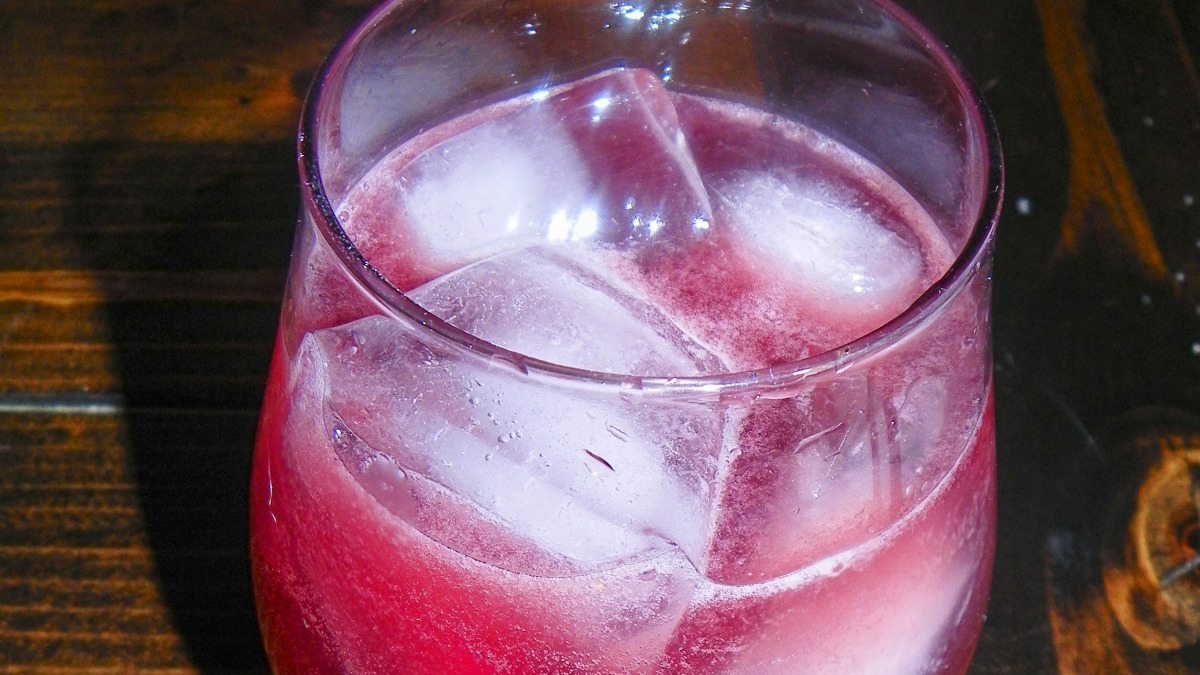 Berry Pomegranate Cooler