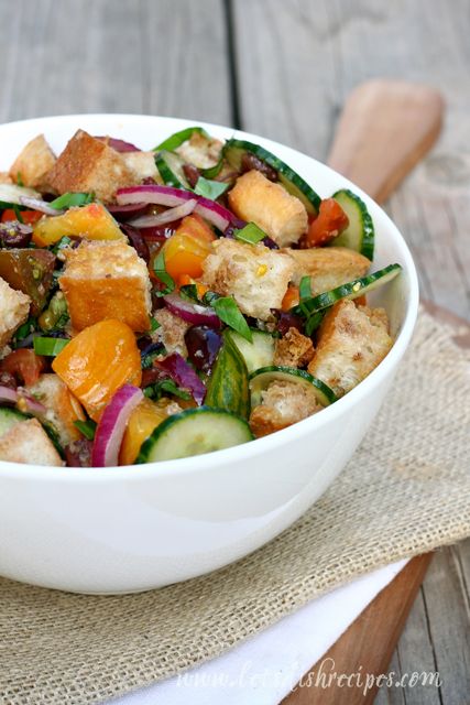 Sun-Ripened Tomato and Herb Salad with Crispy Baguette Croutons