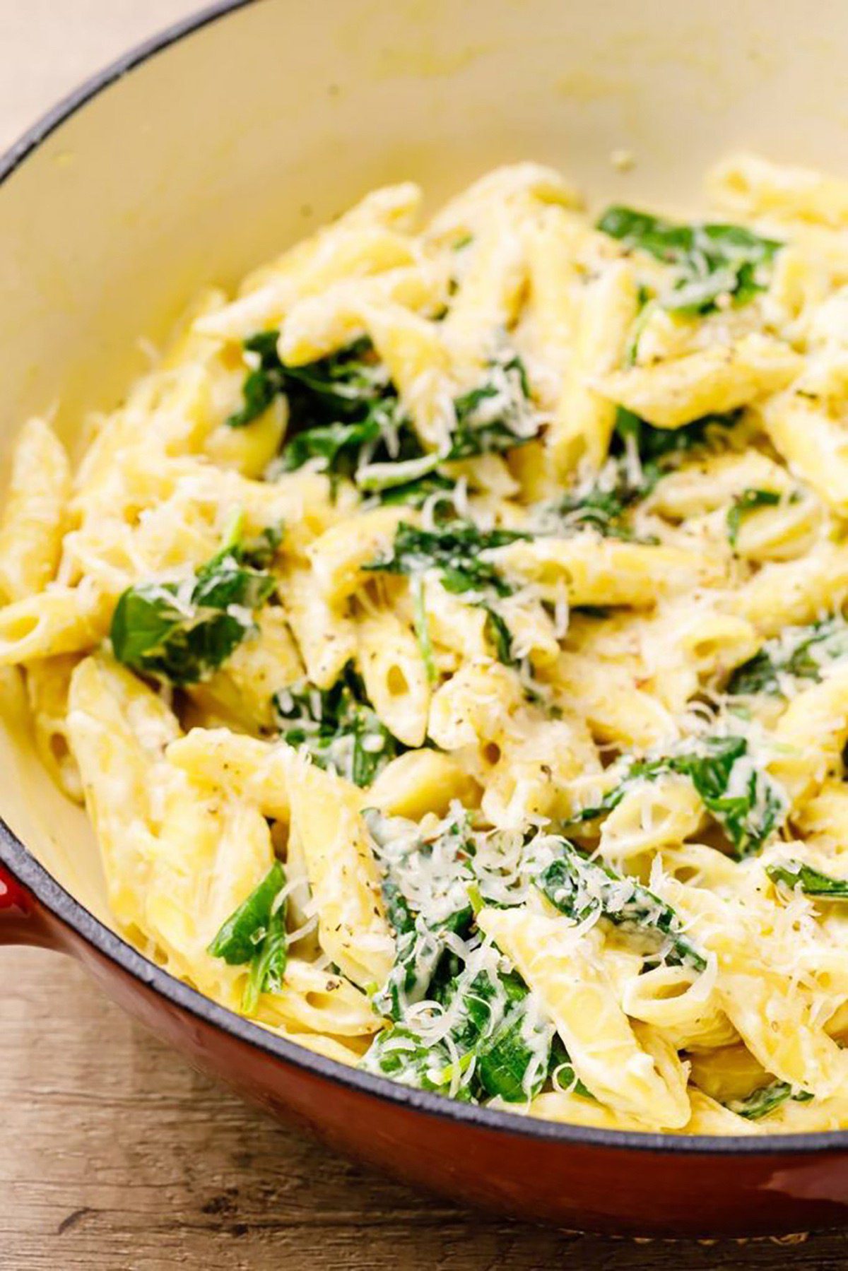 Creamy Spinach and Garlic Pasta with Parmesan