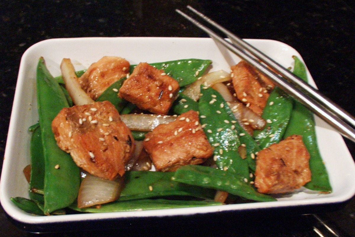 Snow Pea and Shiitake Stir-Fry with Sesame Oil