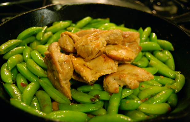 Ginger-Garlic Chicken with Snap Peas and Carrots