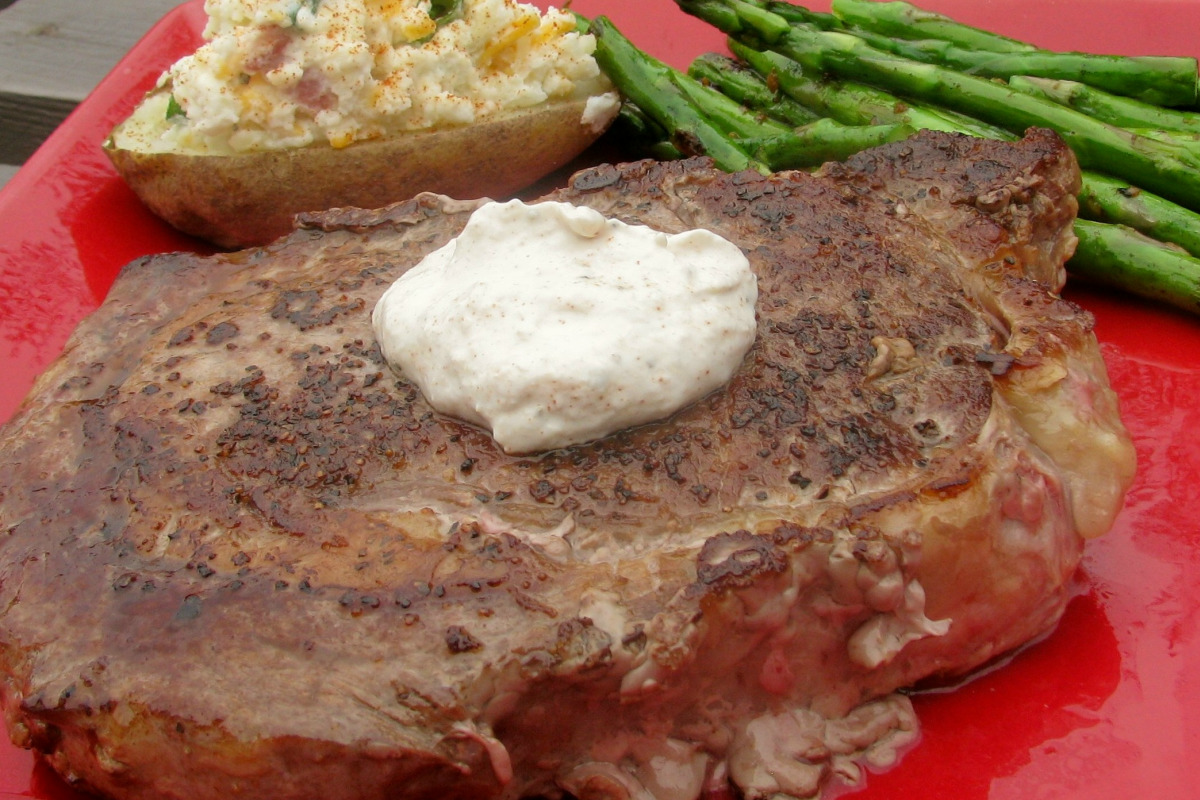 Sour Cream Horseradish Dill Sauce
