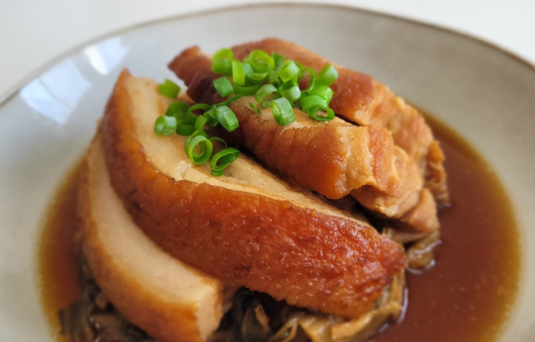 Fujian Braised Pork Belly with Preserved Vegetables