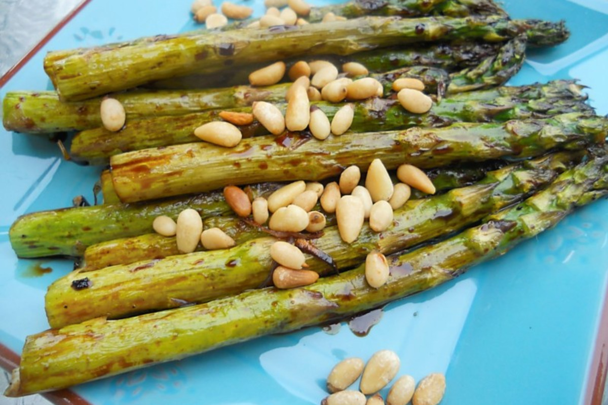 Lemon-Garlic Roasted Asparagus with Toasted Pine Nuts