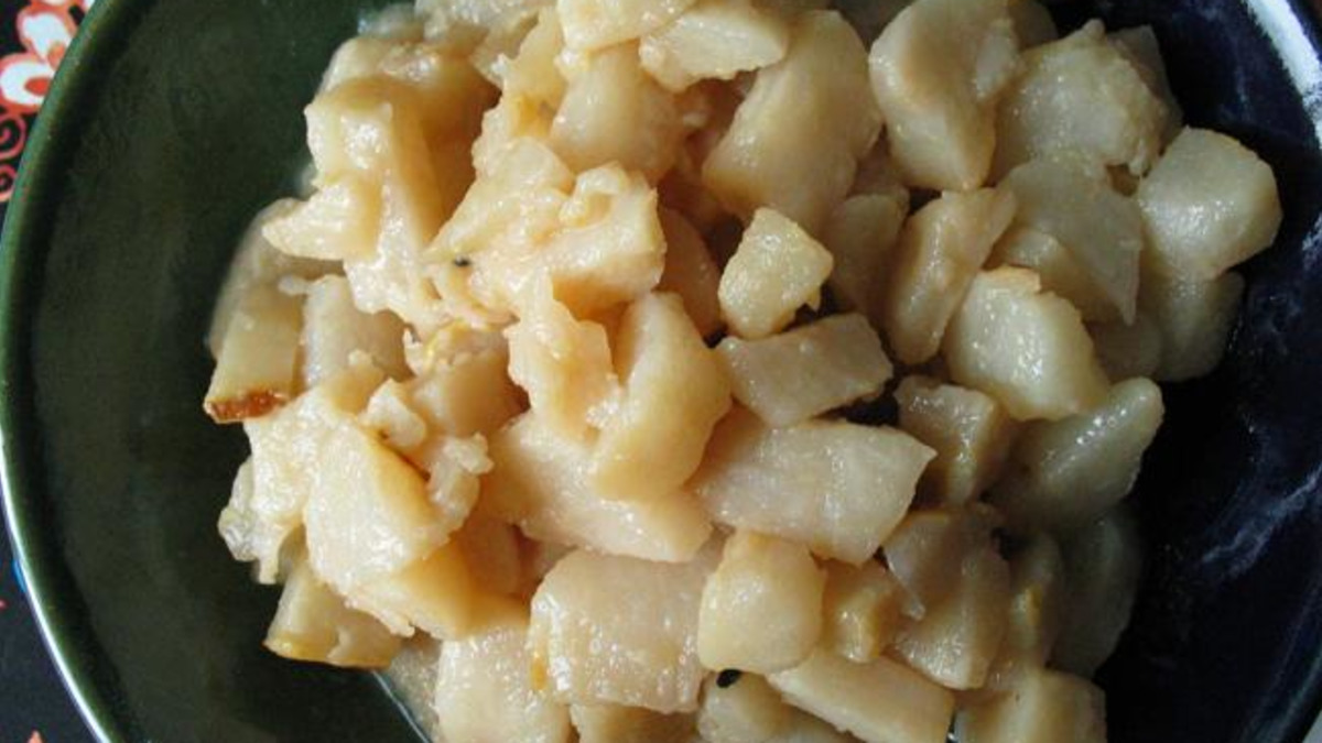 Simmered Apple and Pear Compote with Cinnamon