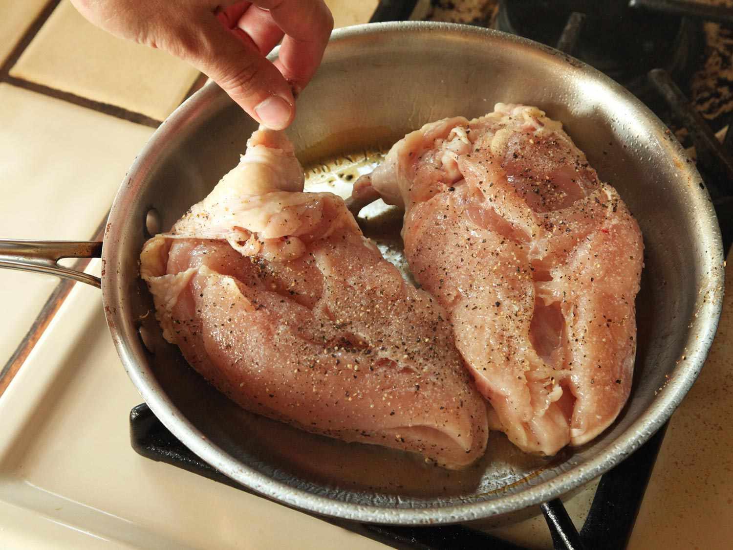 Pan-Seared Chicken with White Wine and Dill