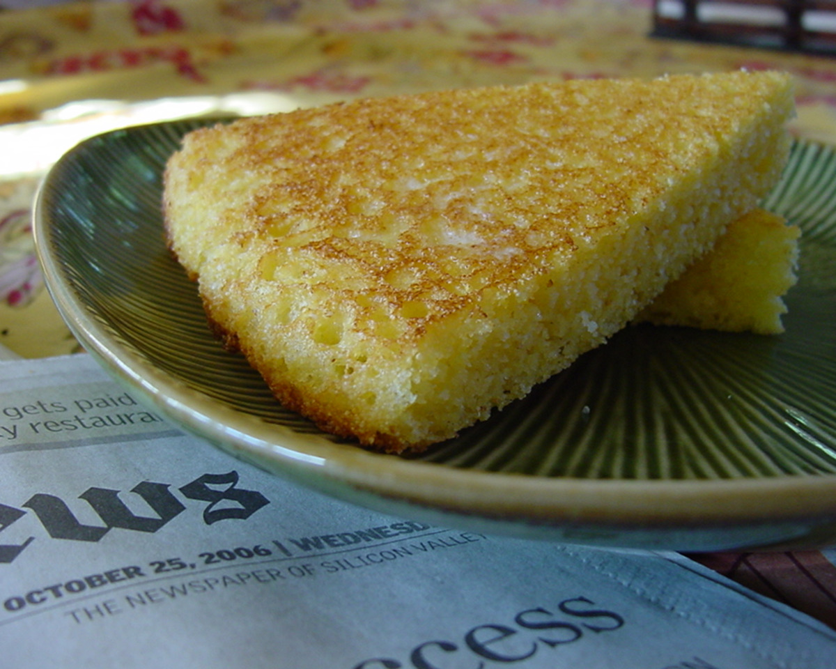 Crispy Skillet Cornbread with Buttermilk and Chives