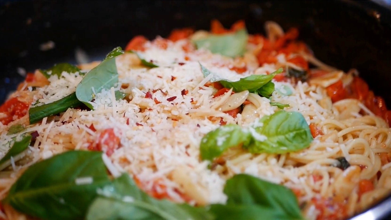 Sun-Dried Tomato Pasta with Fresh Spinach