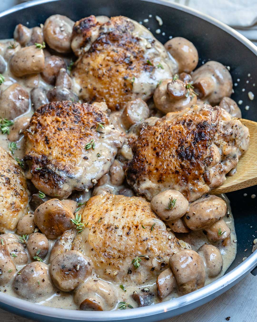 Lemon-Thyme Chicken with Garlic Mushrooms
