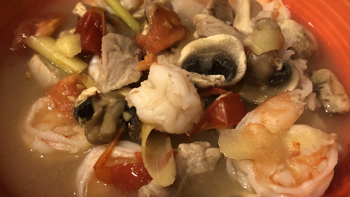 Simmered Lemongrass and Shrimp Soup