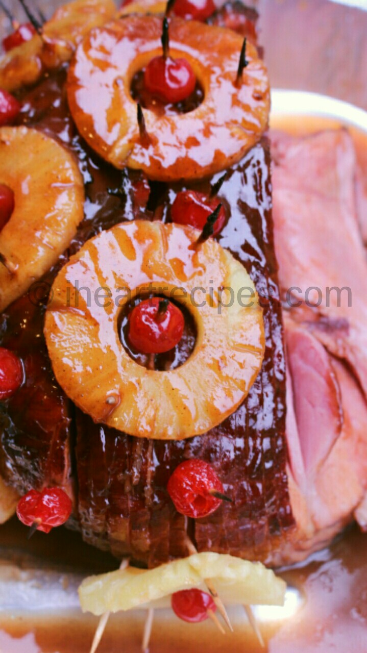 Honey-Glazed Ham with Pineapple and Cloves