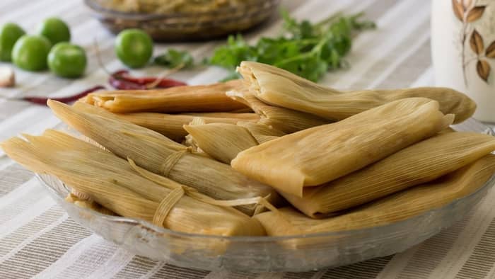 Tamales de Pollo with Corn Dough