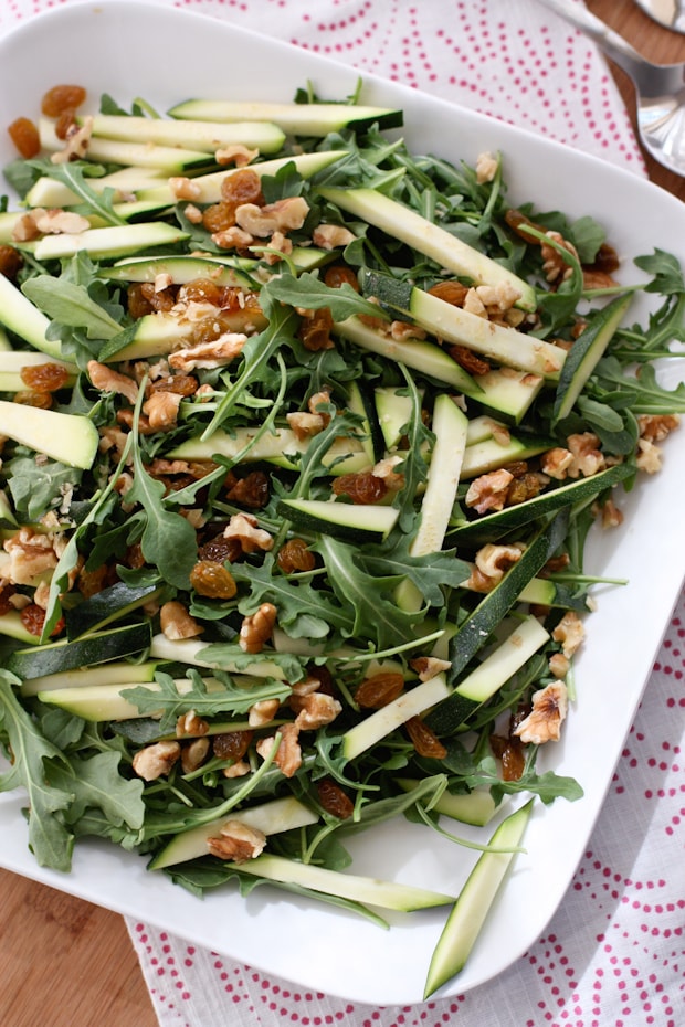 Walnut and Arugula Salad with Lemon Vinaigrette