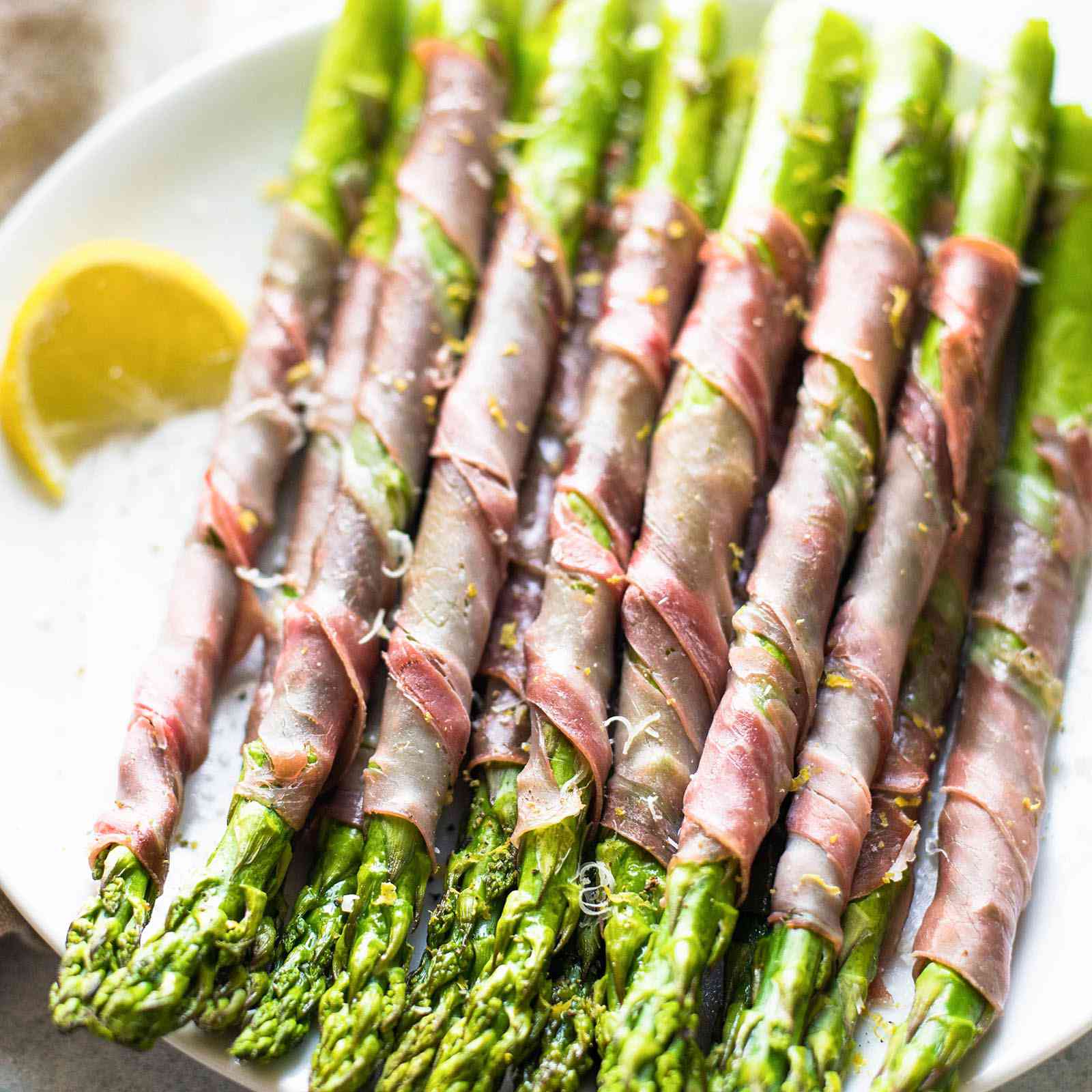 Prosciutto-Wrapped Asparagus with Balsamic Glaze