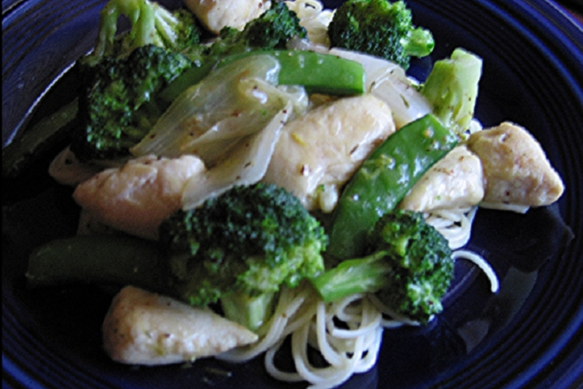 Lemon-Garlic Chicken and Broccoli Stir-Fry