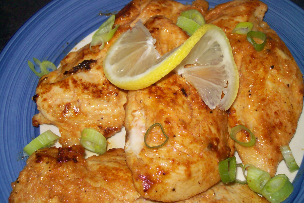Pan-Fried Chicken Breasts with Garlic and Olive Oil