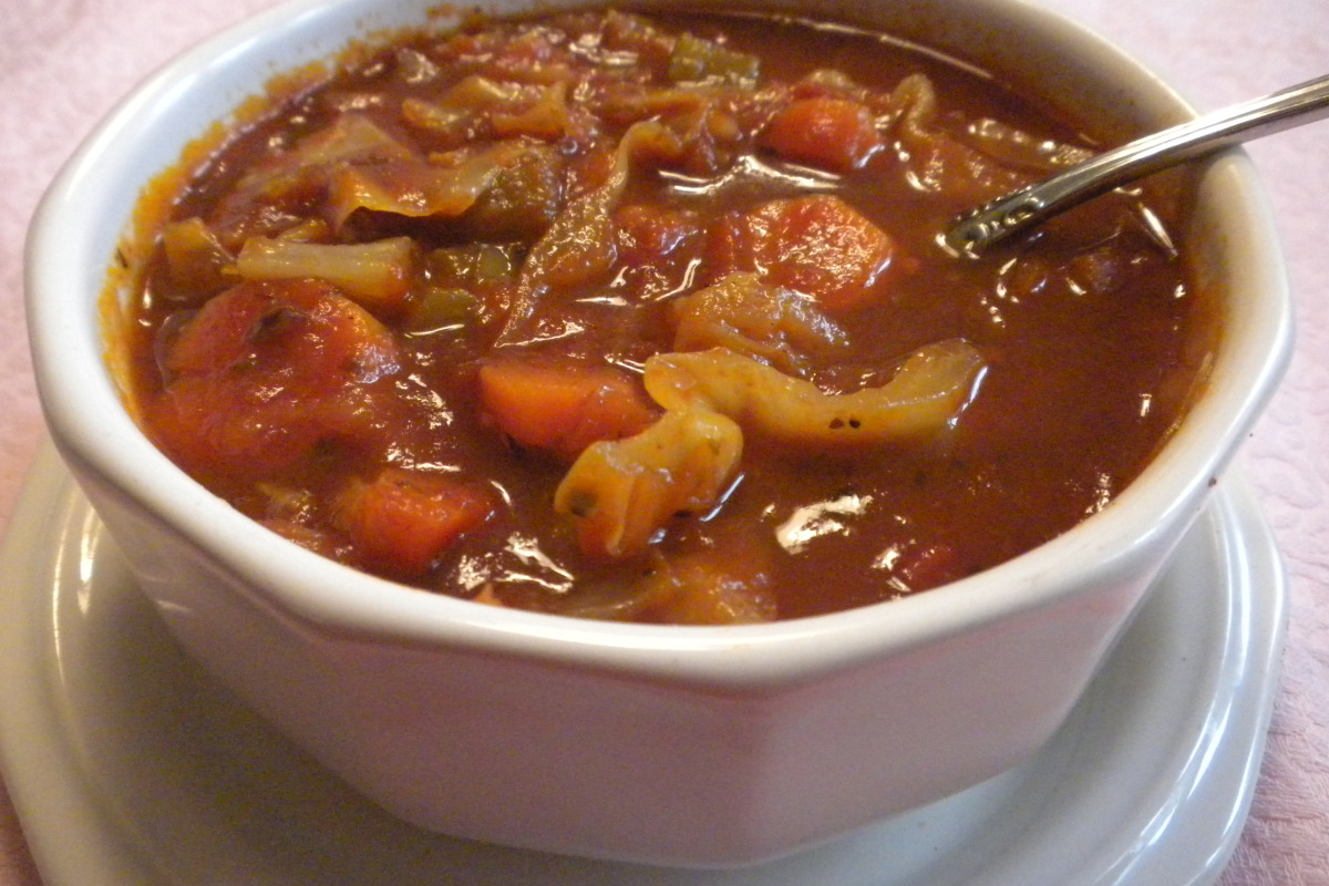 Garden Tomato Vegetable Soup with Cabbage