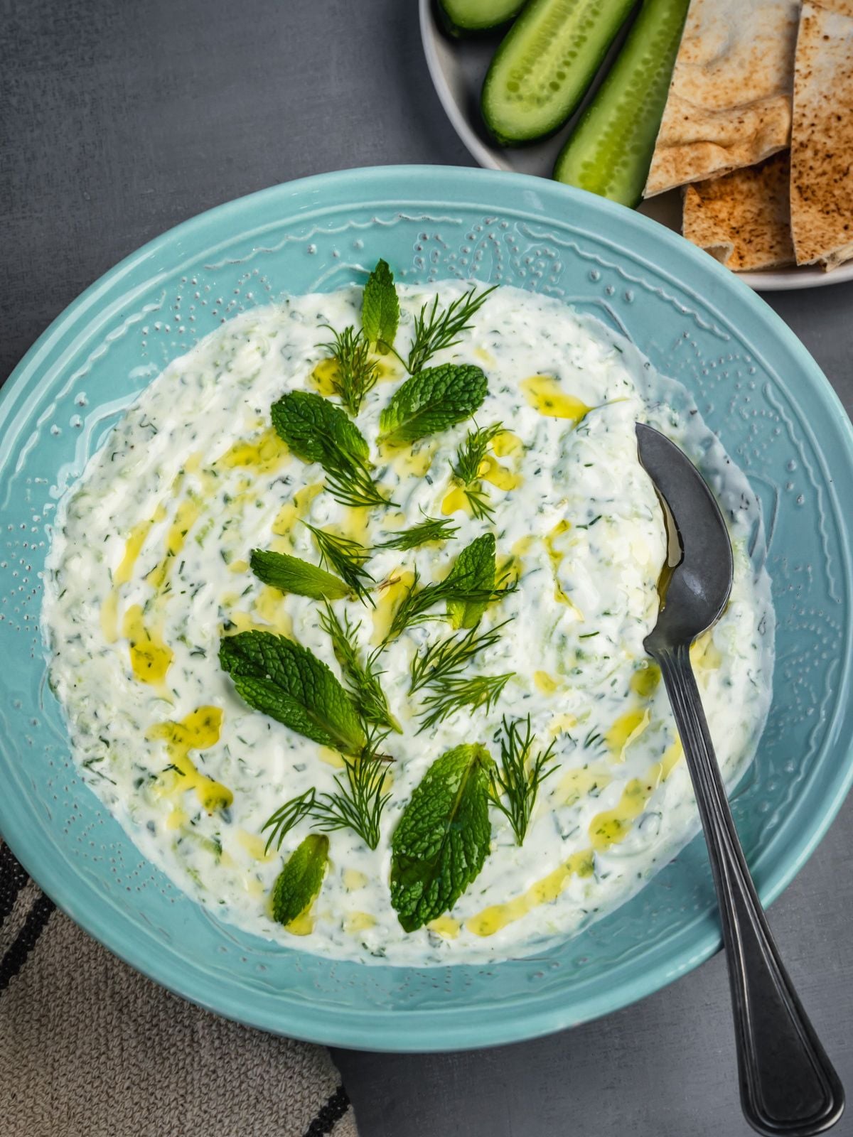 Cucumber-Yogurt Sauce with Dill and Mint