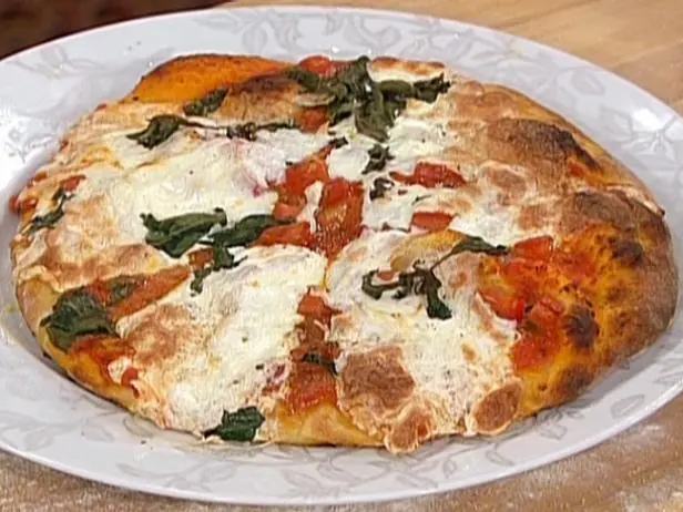 New York Style Margherita Pizza