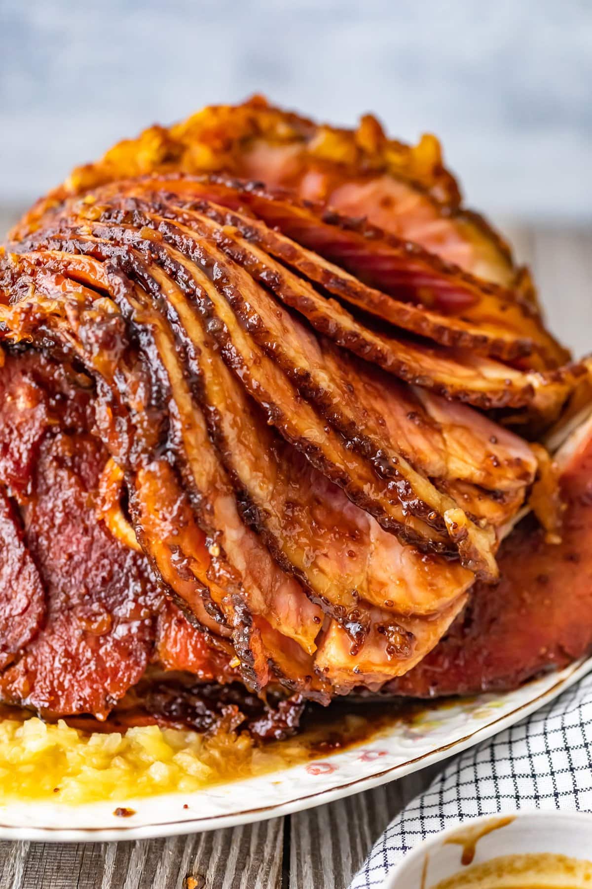 Baked Spiral Ham with Brown Sugar and Pineapple Glaze