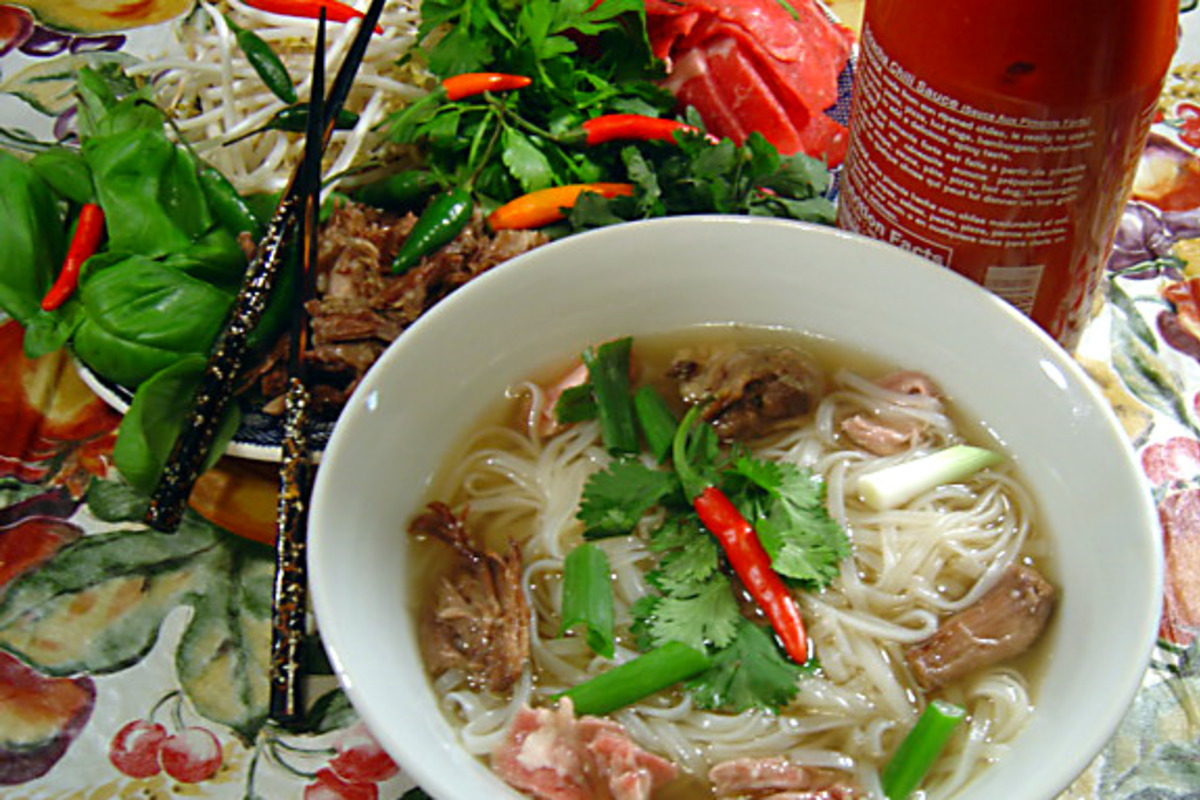 Authentic Vietnamese Pho-Inspired Beef and Rice Noodle Soup