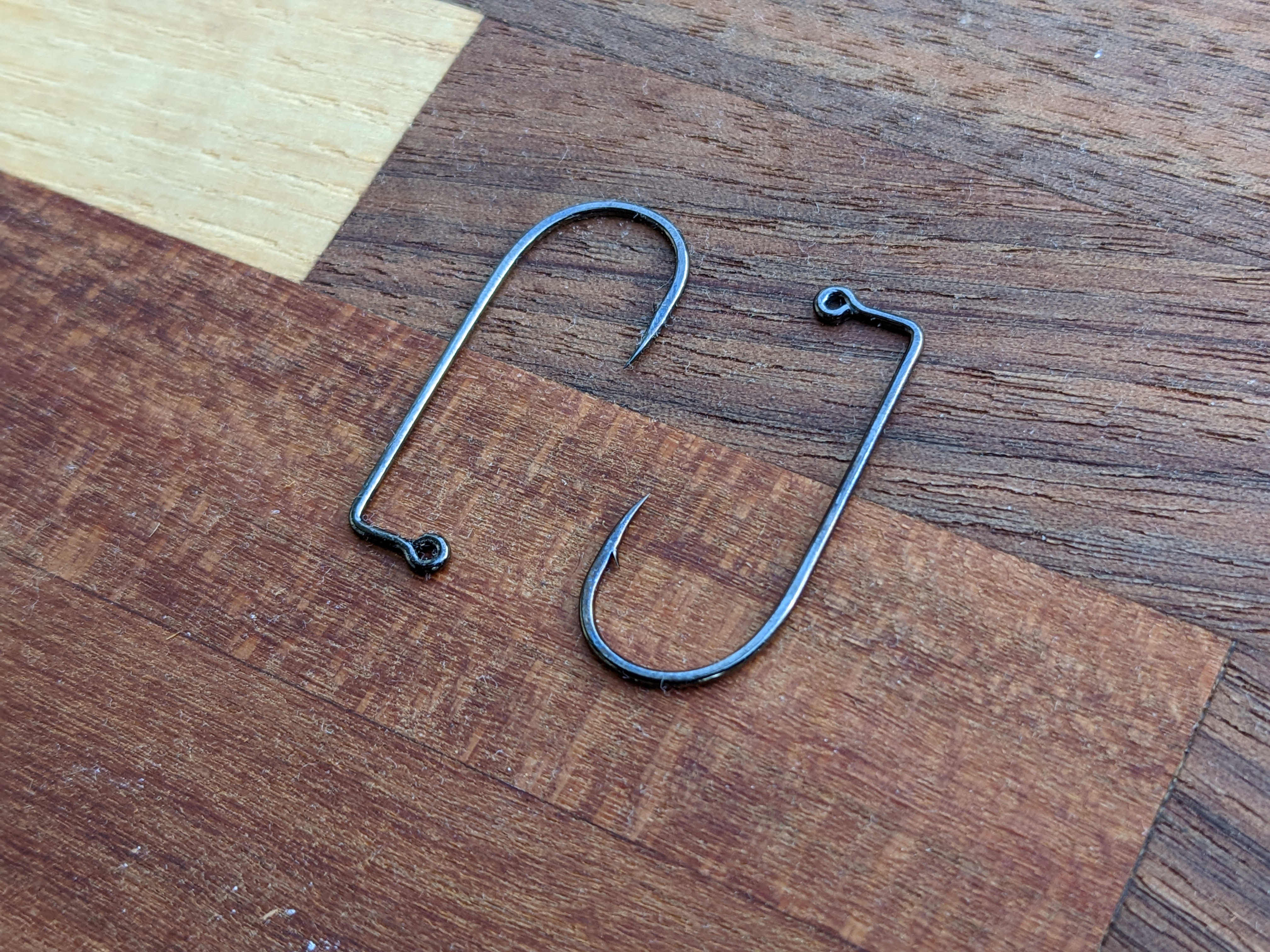 Hand-Poured Lead Jig Hooks with Custom Skirt