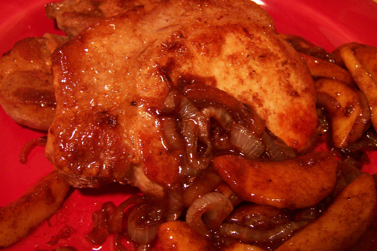 Pan-Roasted Pork Chops with Apple-Onion Compote