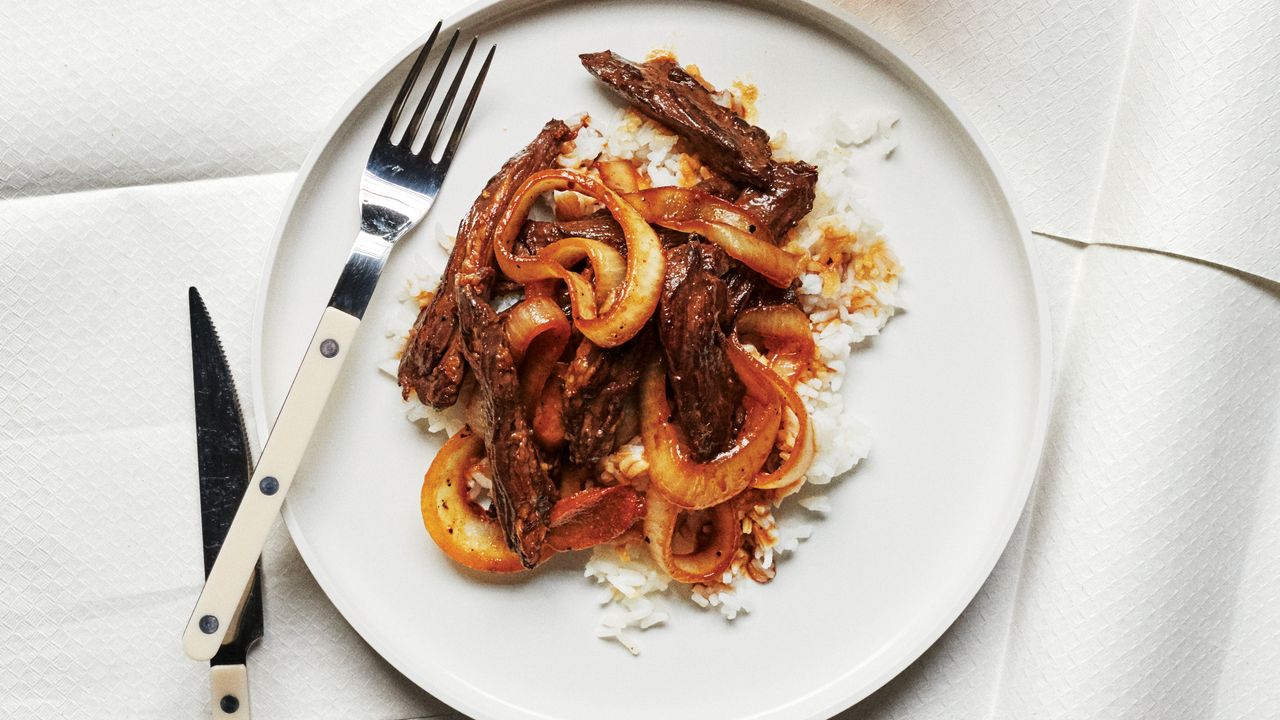 Spiced Beef Stir-Fry with Bell Peppers and Ginger