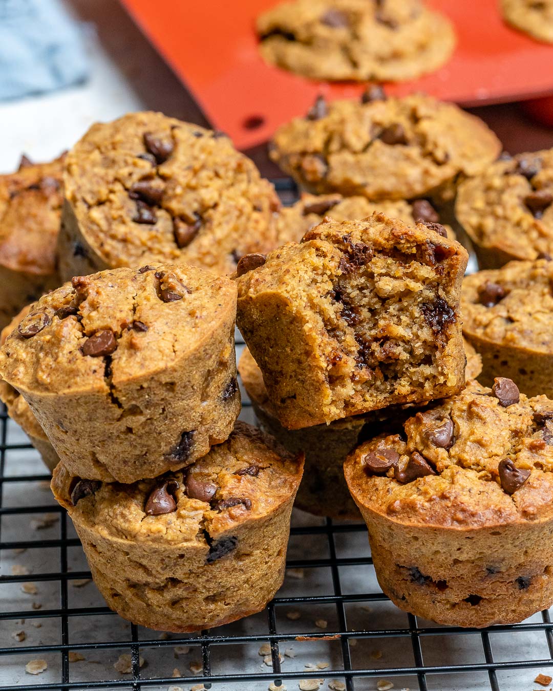 Cinnamon-Spiced Chocolate Pumpkin Muffins