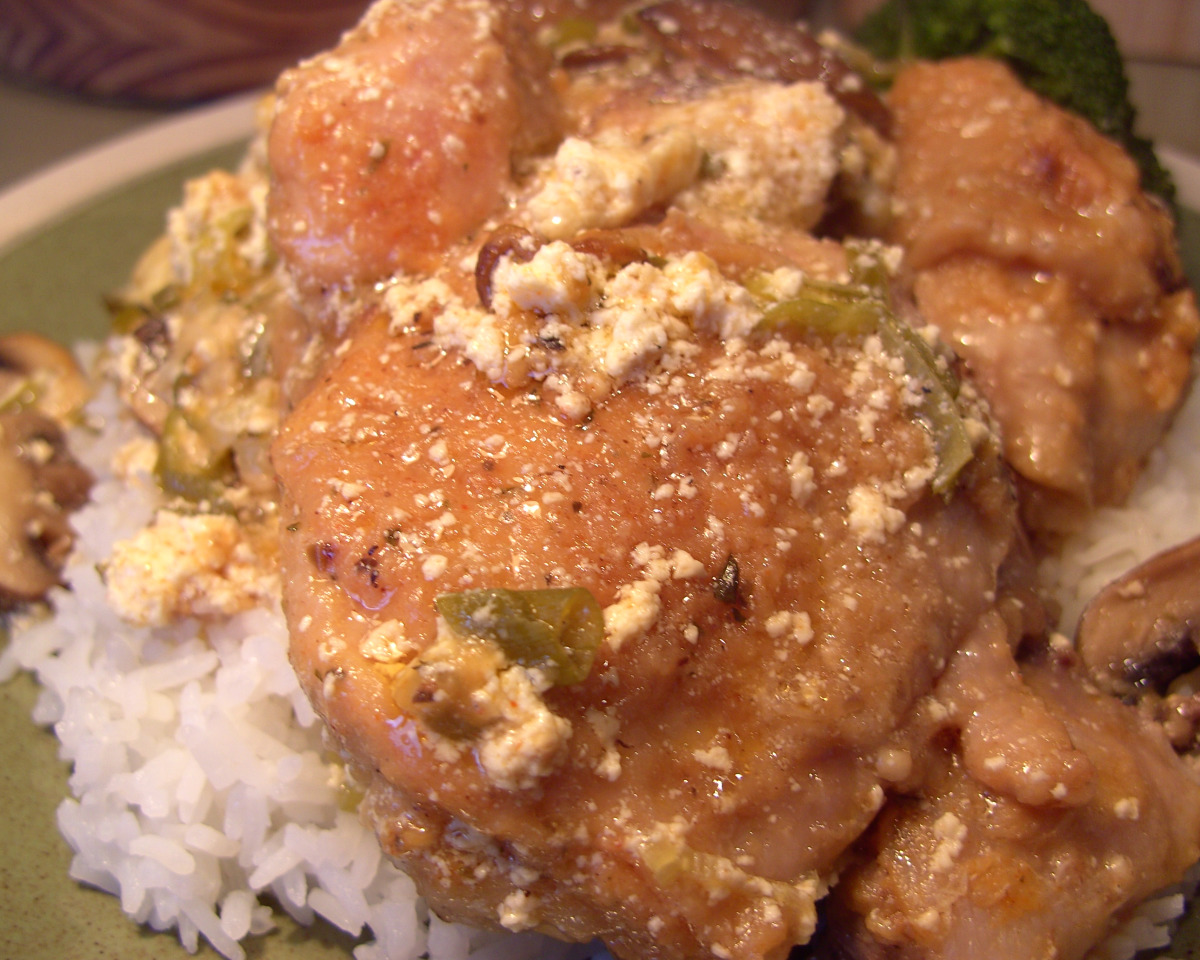 Clay Pot Chicken with Mushrooms and Ginger