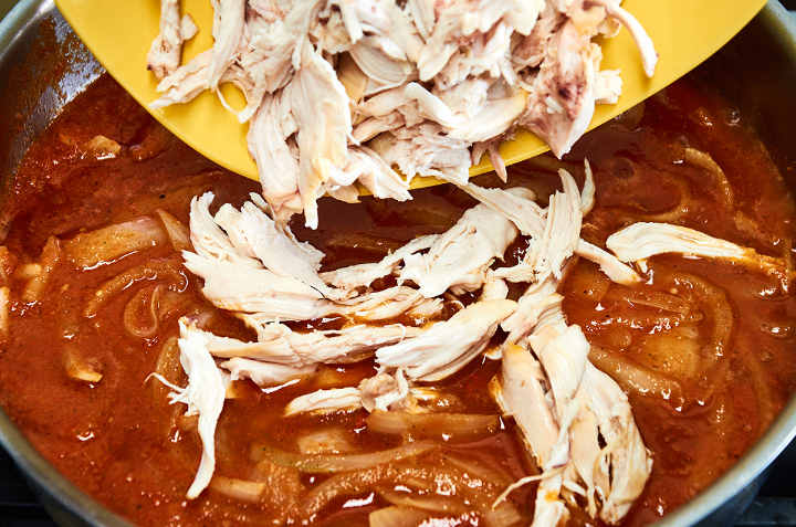 Pulled Chicken Tinga with Roasted Tomato and Chipotle