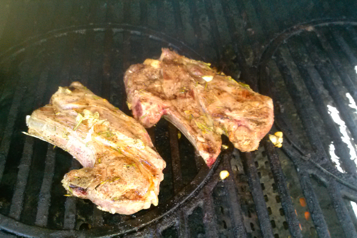 Herb-Marinated Grilled Lamb Chops with Garlic and Rosemary