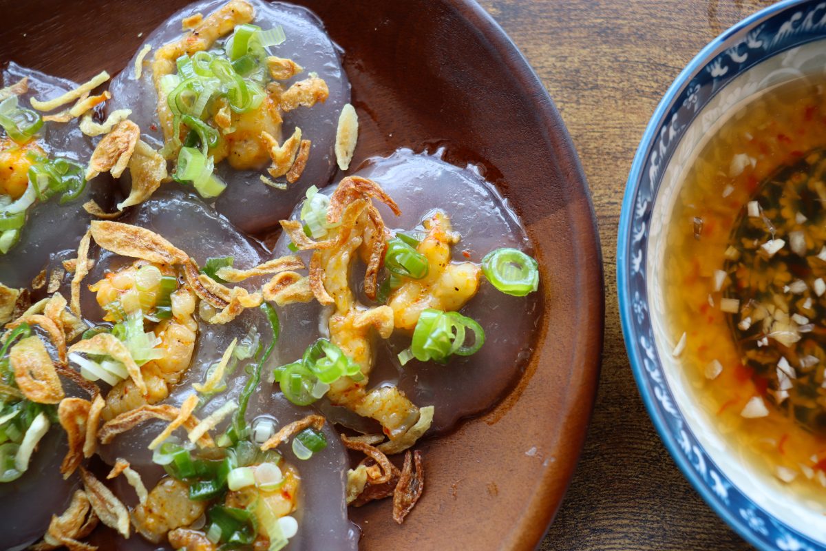 Steamed Sweet Mung Bean Bánh Bột Lọc with Coconut Sauce