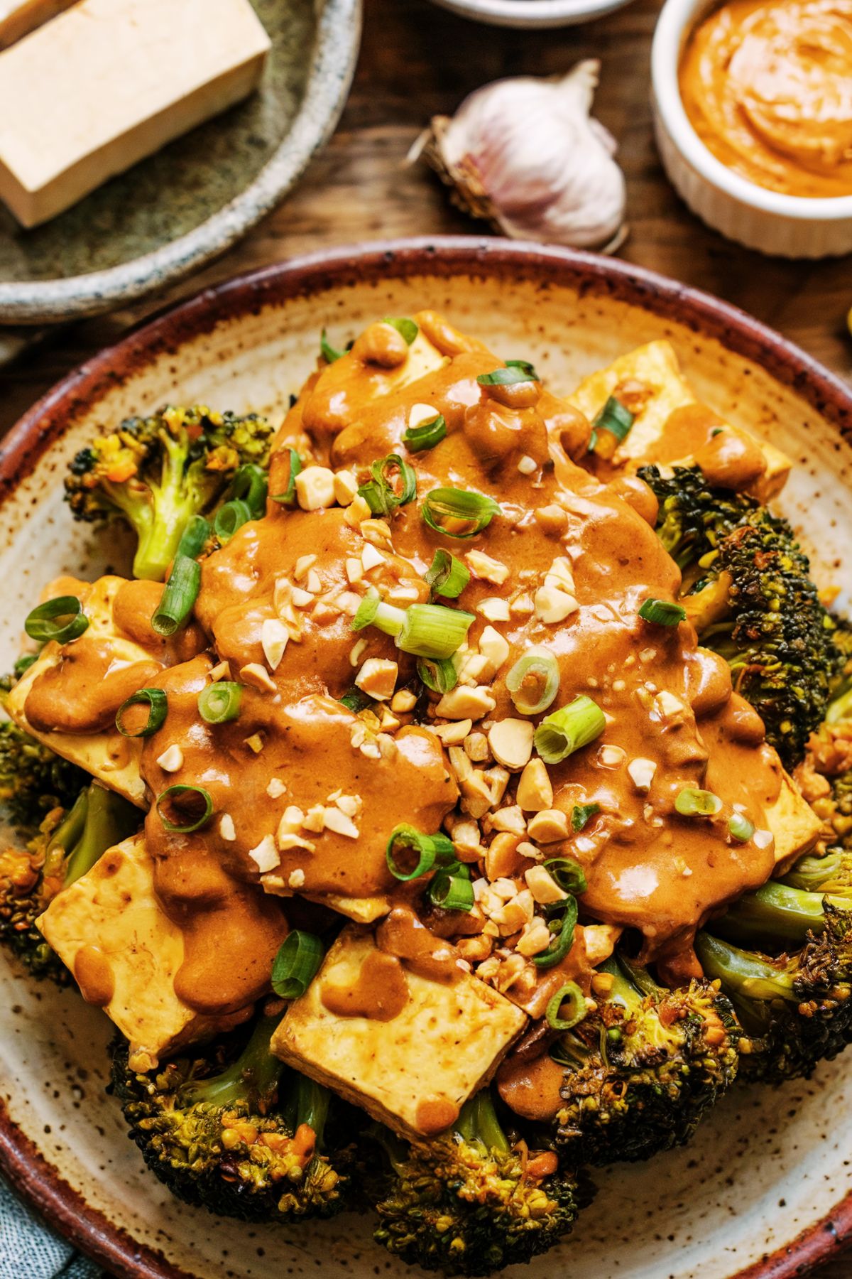 Spicy Ginger-Turmeric Stir-Fried Tofu with Broccoli