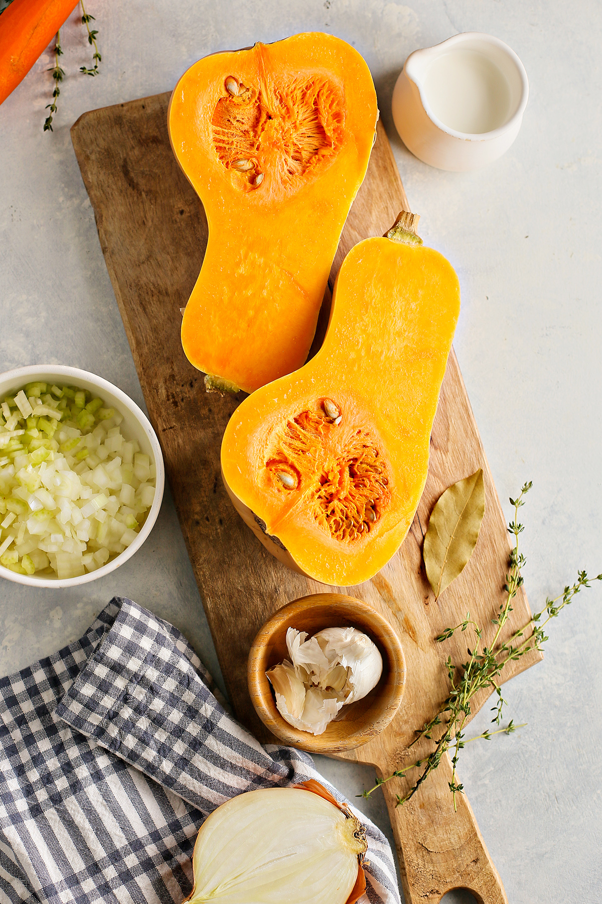 Spiced Apple and Butternut Squash Soup with Cinnamon and Nutmeg