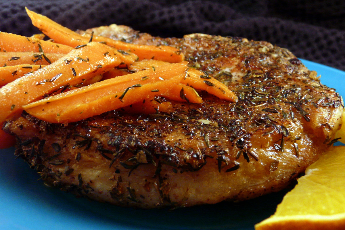 Pan-Seared Pork Chops with Ginger-Garlic Soy Glaze