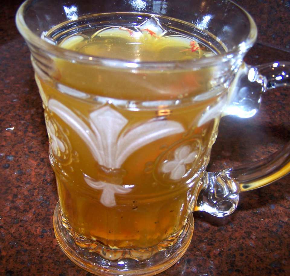 Kashmiri Kahwa-Spiced Green Tea with Almonds
