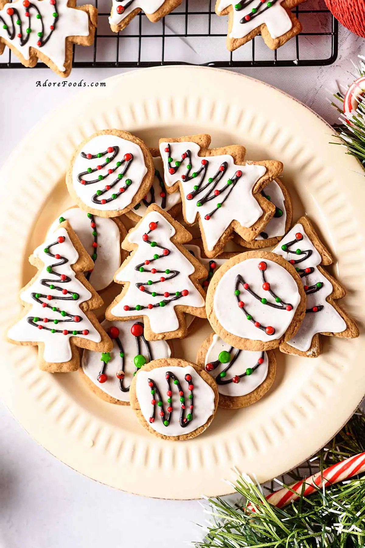 Rolled Christmas Sugar Cookies with Vanilla Icing